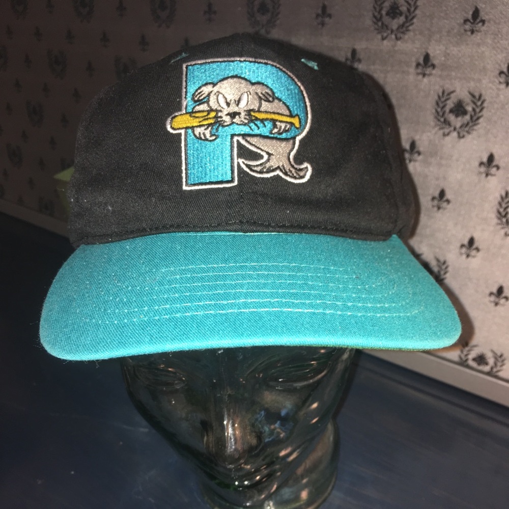 90s Vintage Snap-Back